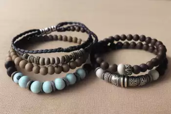 Tuto bracelets élastiques : créez vous-même vos bijoux